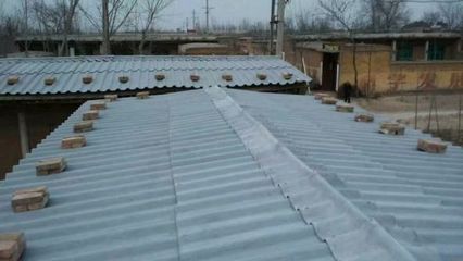 扣北京大瓦,防雨隔熱 冬暖夏涼。